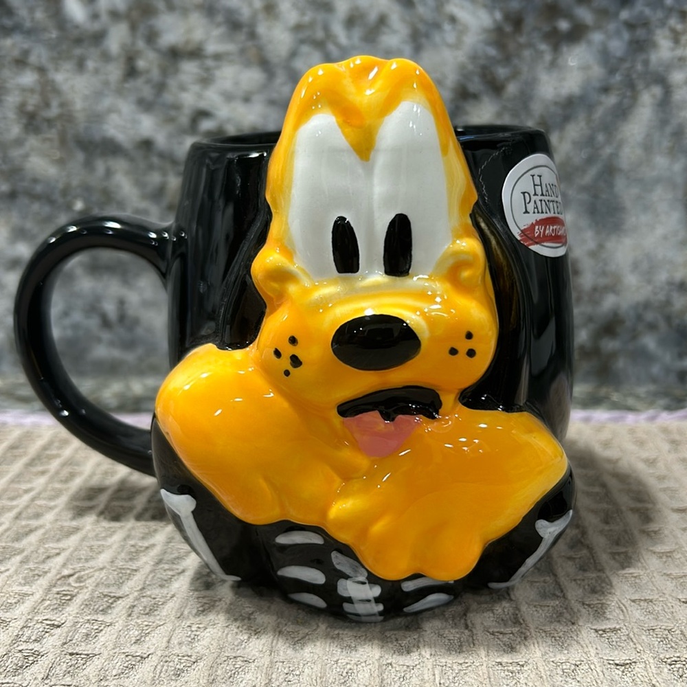 Disney Pluto Sculpted Ceramic Mug | Black & Yellow | NWT